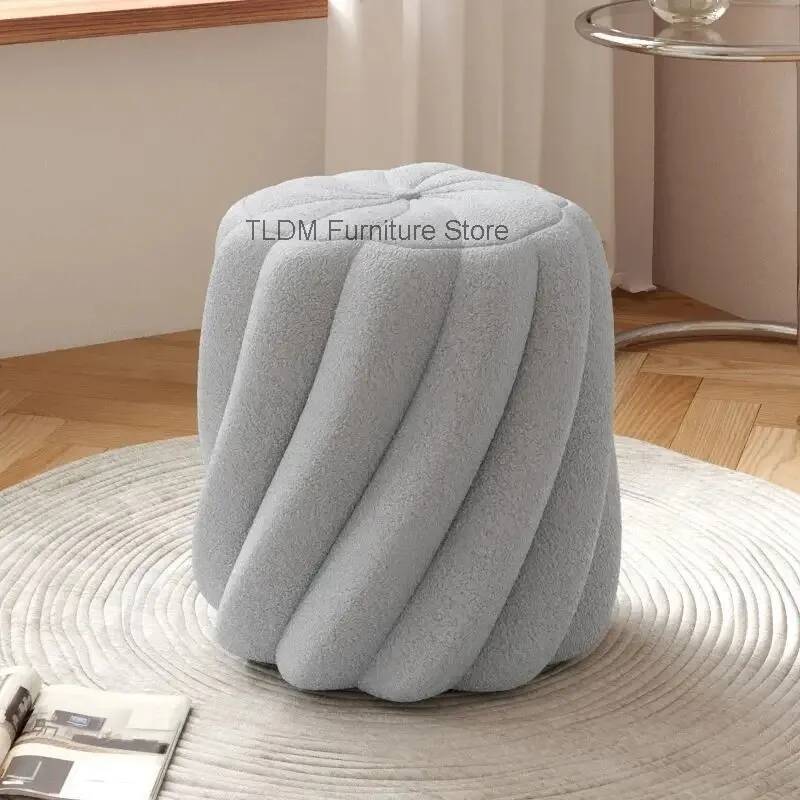 Lamb Wool Pleated Round Stool  - Home Barcelona 评论和价格
